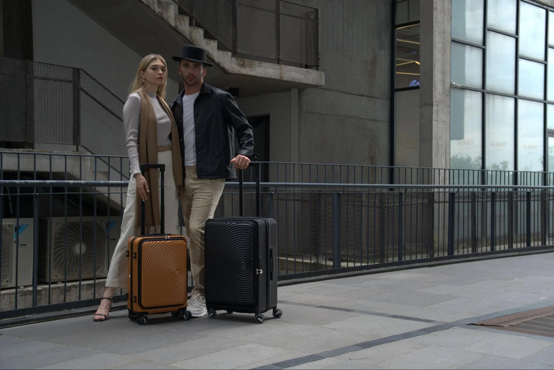 Models with Case Valker EVE2 Luggage Suit